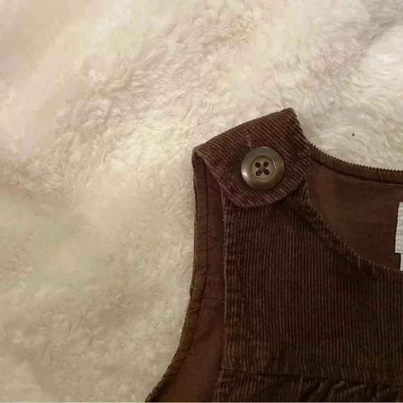 GAP 18-24 months brown corduroy dress with button straps and pockets - Picture 2 of 5